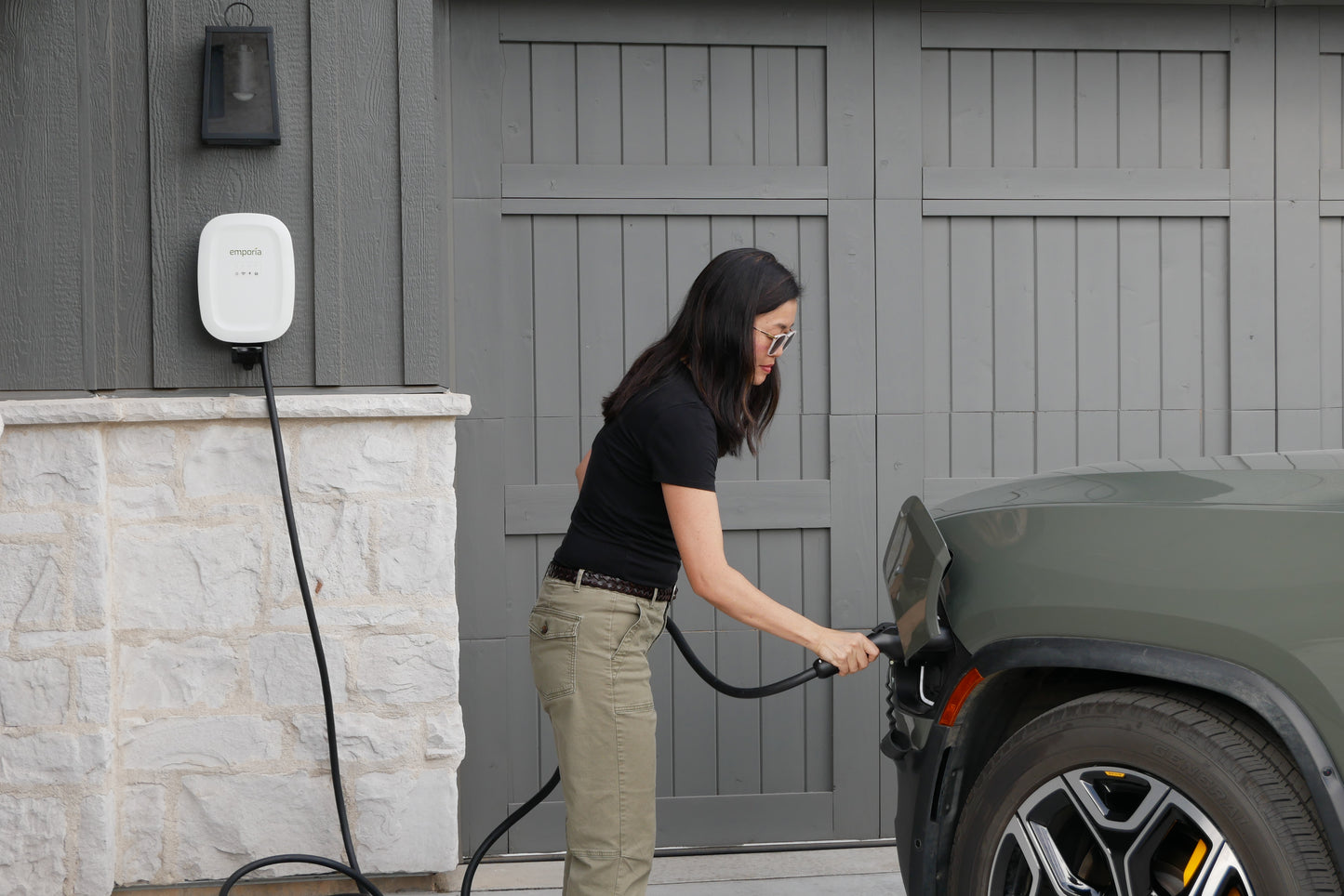 Pro EV Charger, Tesla Style Level 2, 40A. ,NEMA,14-50, NACS White